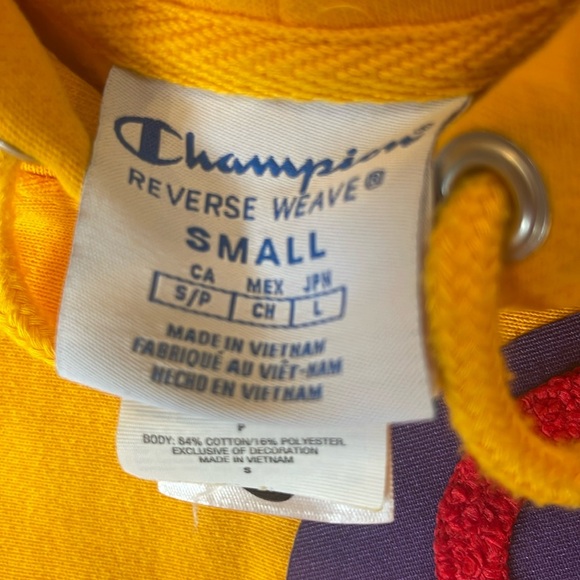 CocaCola Champions Hoodie. Yellow, with multicolor designs and Heavyweight. - Picture 4 of 4